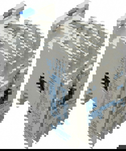 General Purpose Relays; Relay Form: Electromechanical; Terminal Type: Screw; Overall Height: 75.20 mm; 2.9600 in; Overall Width: 45.70 mm; 1.8000 in; Overall Depth: 3.3000 in; 83.80 mm; Contact Form: 2NO/2NC; Maximum Power Rating (VA): 80 (Pick up); 7.50